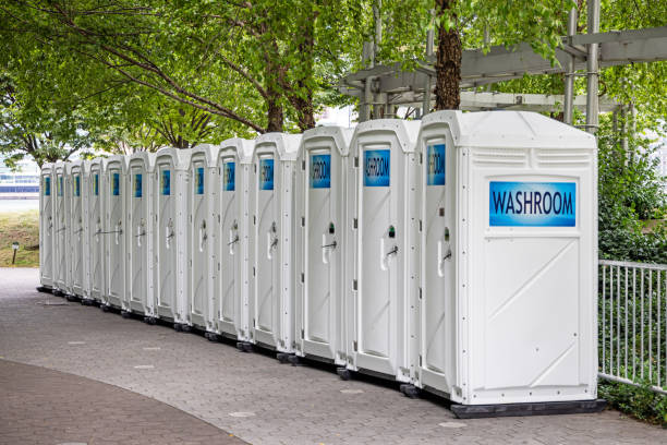 Best Portable bathroom rental  in New London, MN